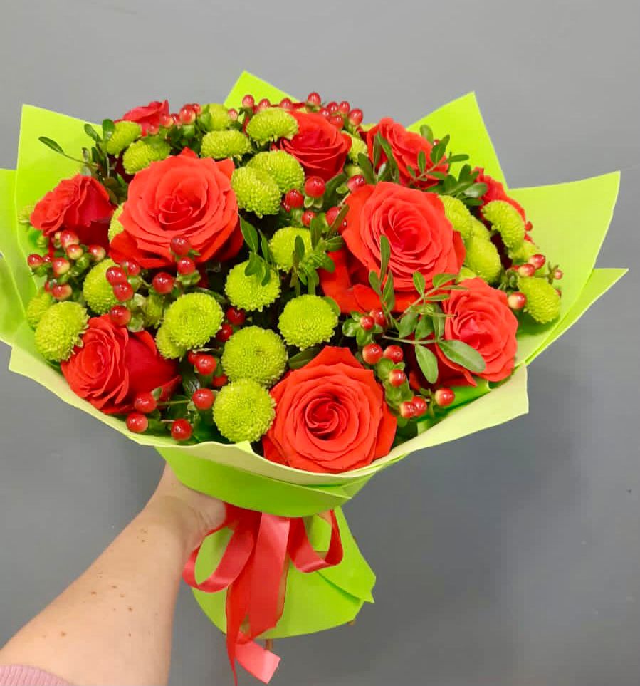 Букет цветов из: Хризантемы и Розы в Малом Барханчаке