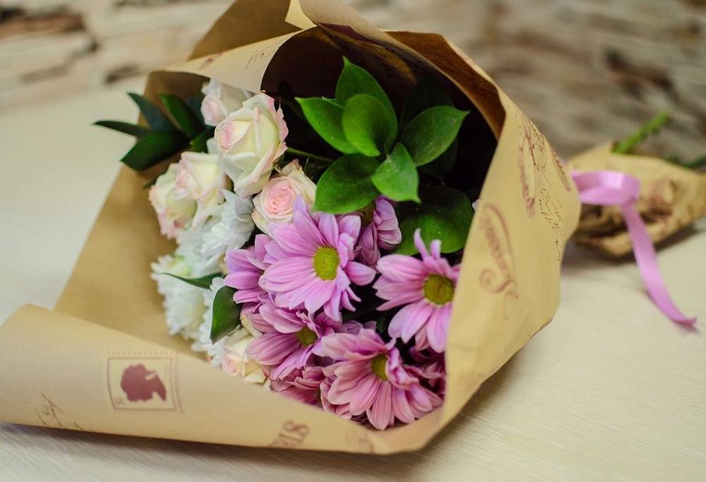 Букет цветов из: Розы и Хризантемы в Малом Барханчаке