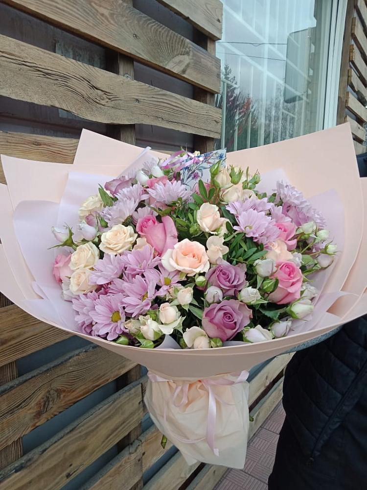 Букет цветов из: Розы и Хризантемы в Малом Барханчаке