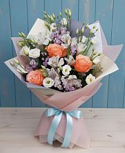 Букет цветов из:  Лизиантусы, Розы, Альстромерии и Гипсофила в Малом Барханчаке