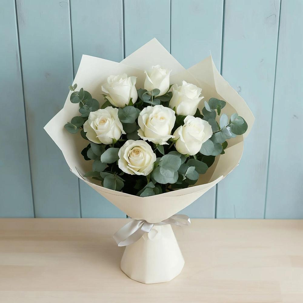 Букет Белые розы в Эвкалипте в Малом Барханчаке