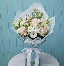 Букет цветов из:  Розы и Лизиантусы в Малом Барханчаке